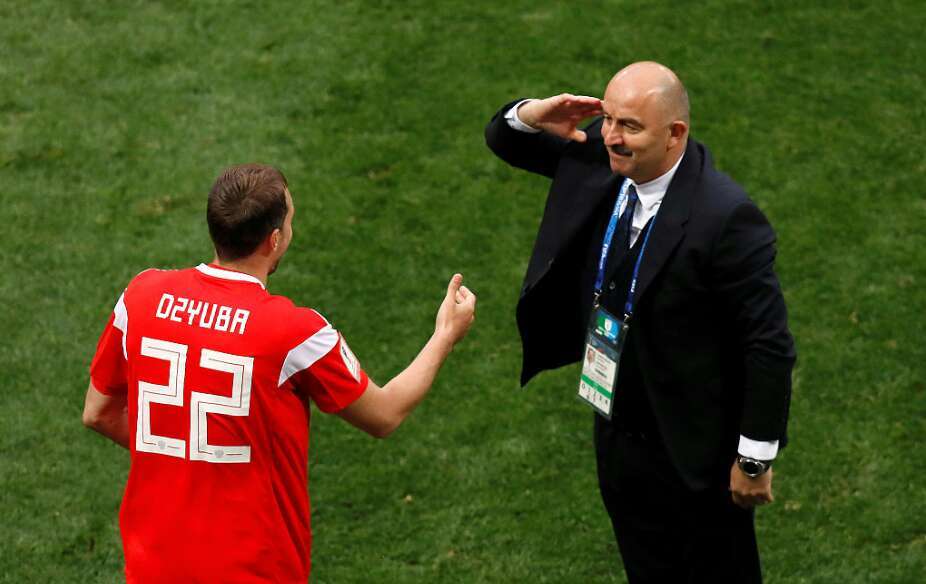 足球十大标志性庆祝动作,足球场上有哪些让人感动的瞬间