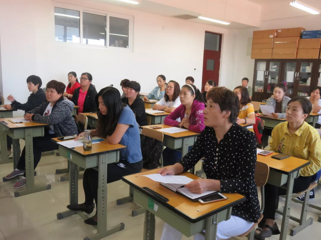 真棒！通州这个镇免费培训化妆师、叉车司机，方便工人再就业