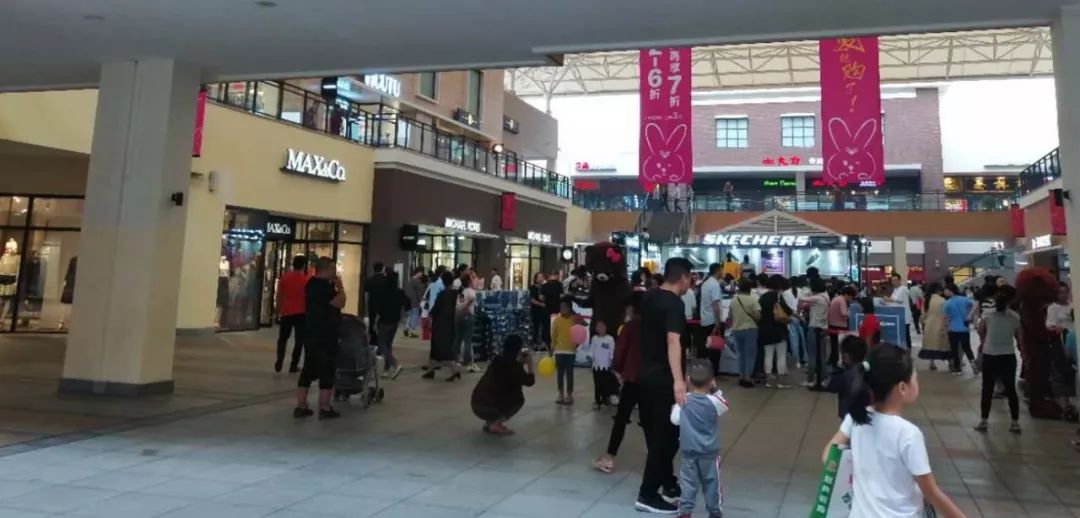 杉杉奥莱和海宁皮革城，被绿博所有项目都挂在嘴边的商业配套，现在到底什么样？