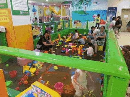 晋城往北，有个梦幻游园会，涂鸦村免费进！