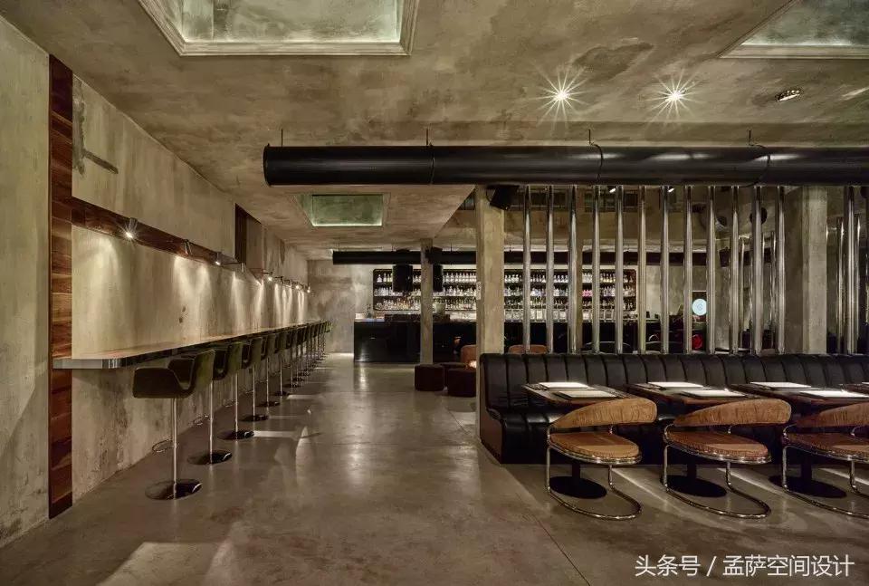 都灵Dash餐厅，工业野兽派与70年代风格的完美结合