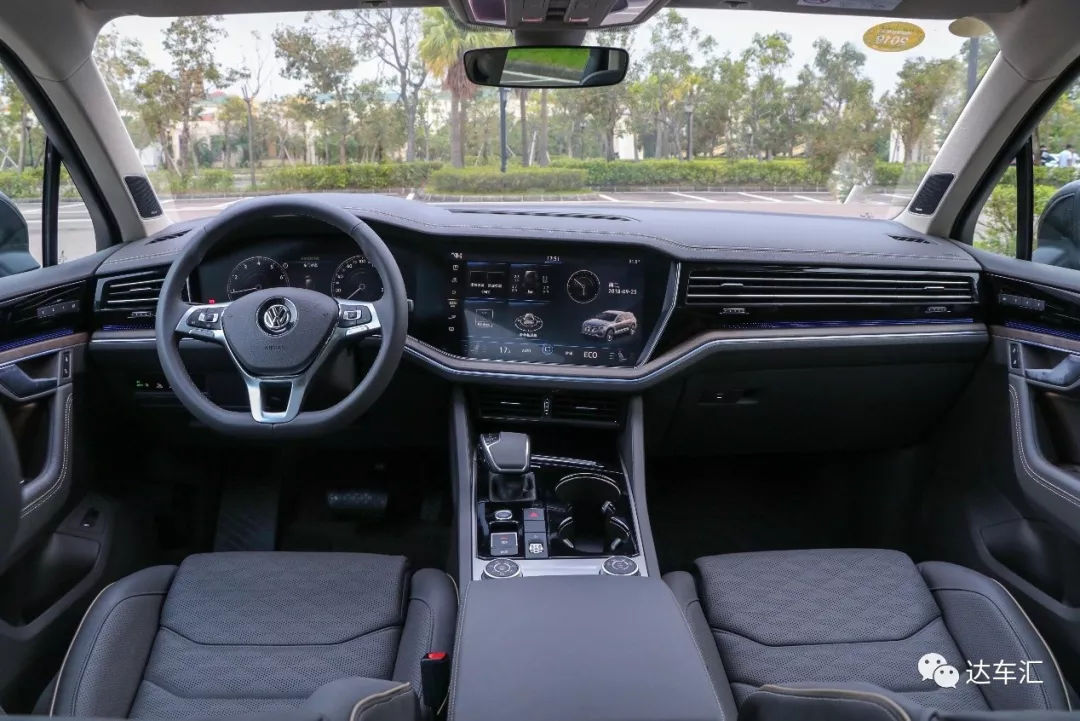 新款2.0途锐落地,全新大众途锐2023款限量版