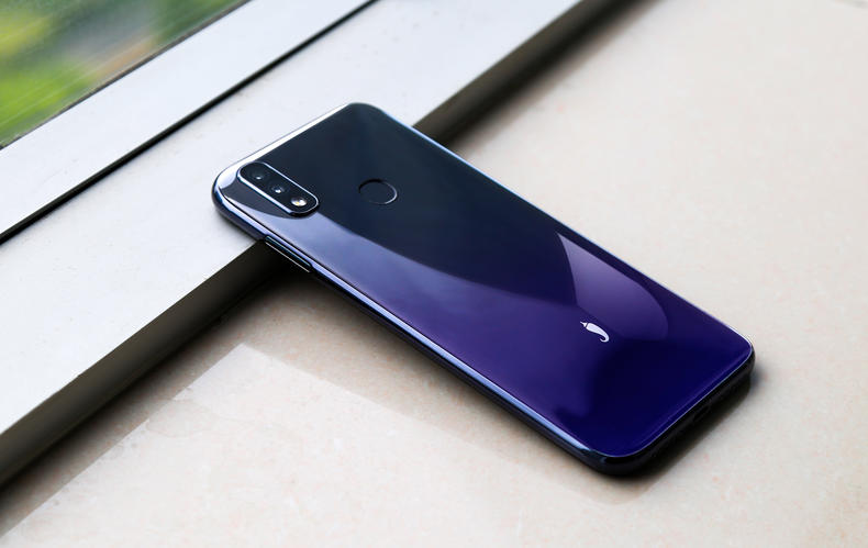 2千元游戏机性价比最高的手机,中端性价比手机百元机