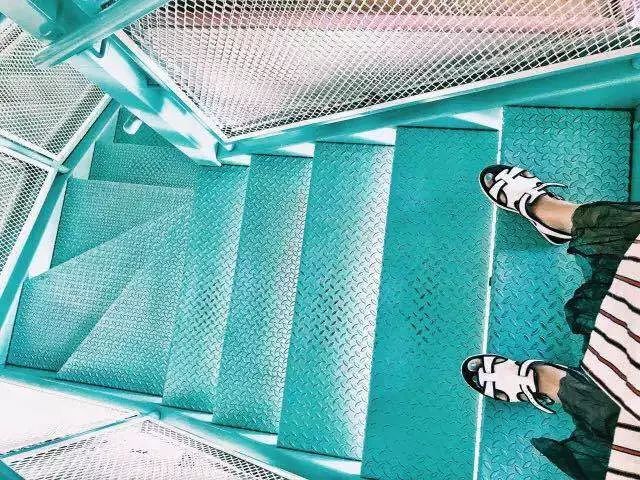 高跟鞋走秀时装周,2020秋冬高跟鞋时装周