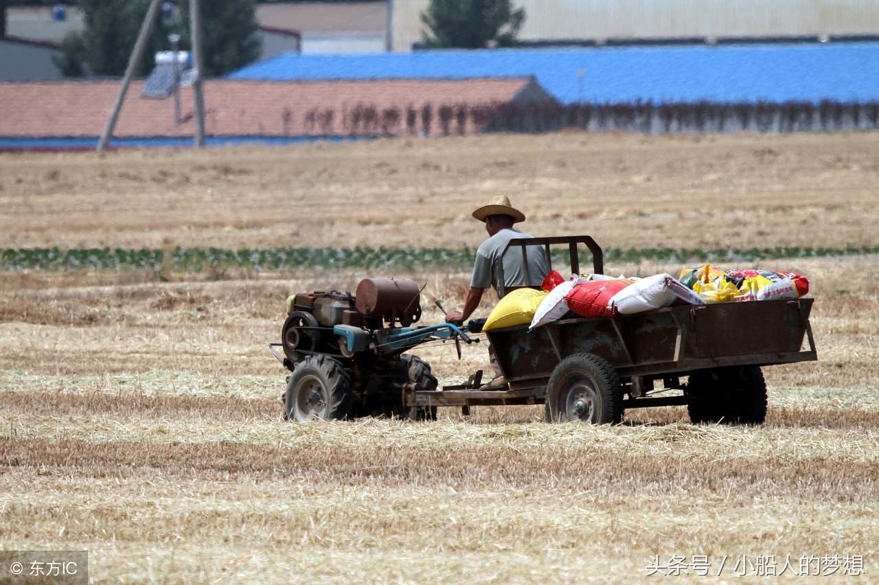 柴油机的飞轮是什么样的工作原理,柴油机上又重又大的飞轮的作用