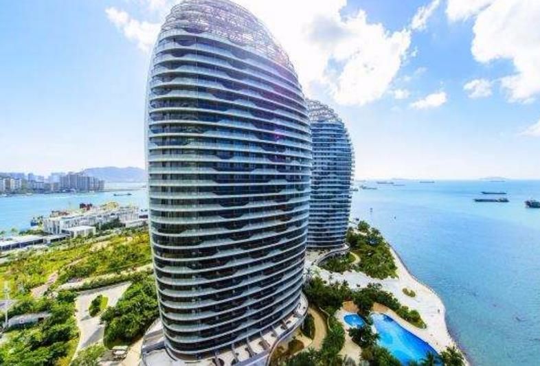 迪拜亚特兰蒂斯和三亚哪个好,三亚凤凰岛好玩吗