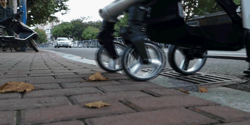 儿童推车放哪里合适,儿童推车买什么款