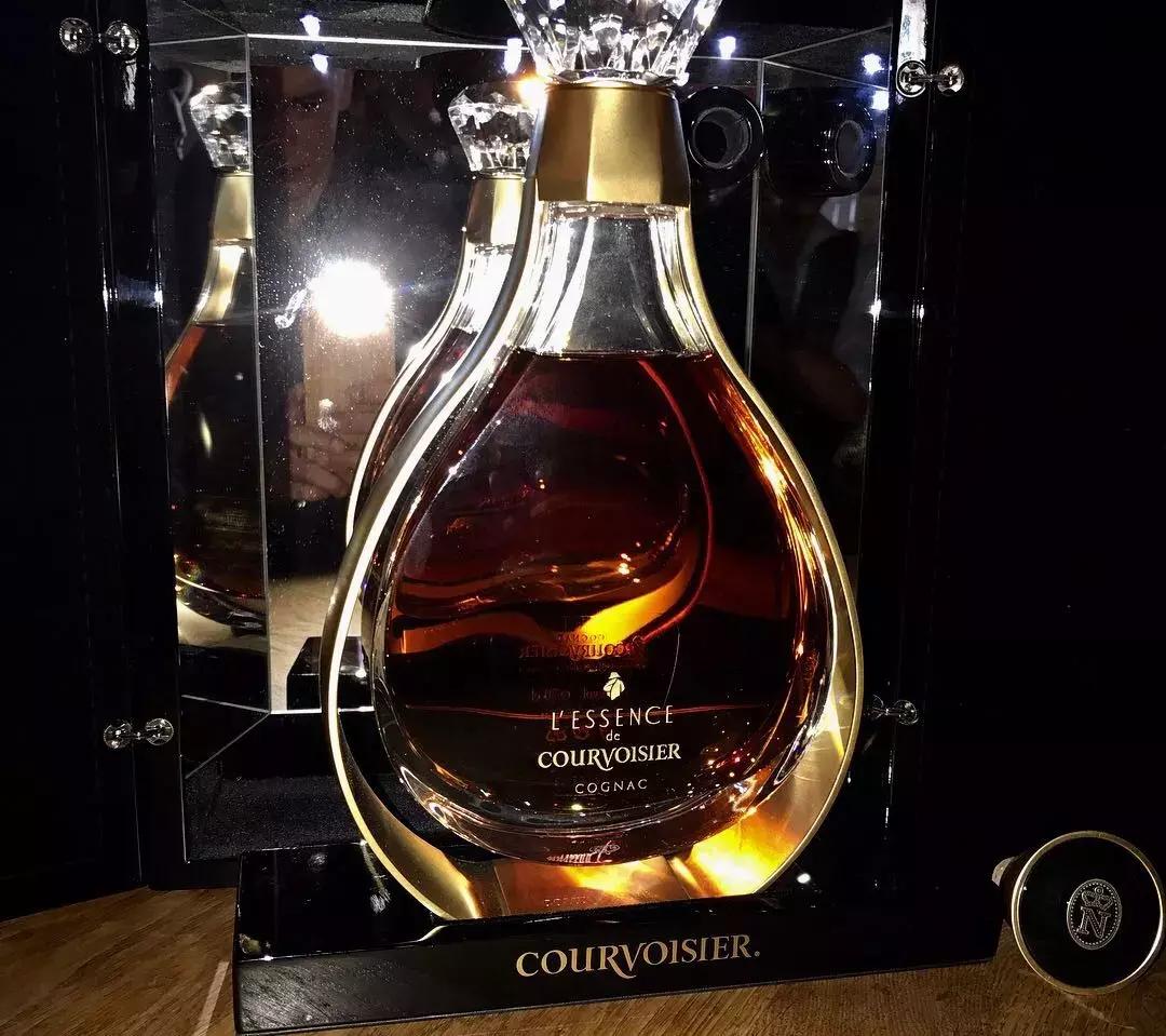 拿破仑xo和轩尼诗vsop哪个口感好,拿破仑vsop干邑白兰地好喝吗