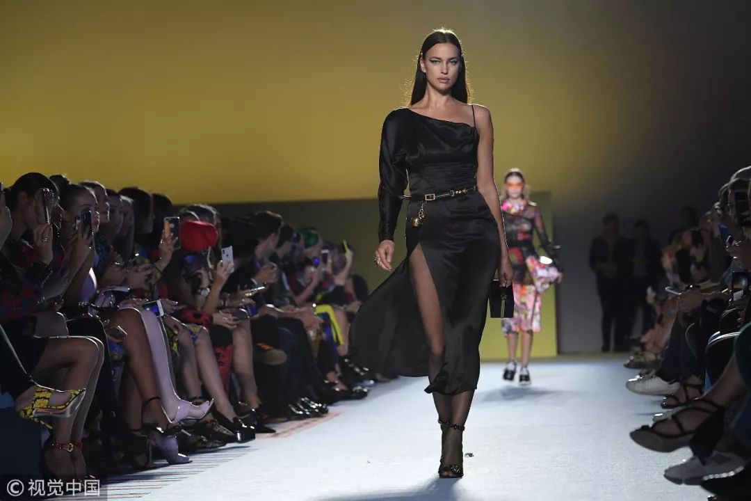 她甩了C罗?这个超模还有许多你不知道的……