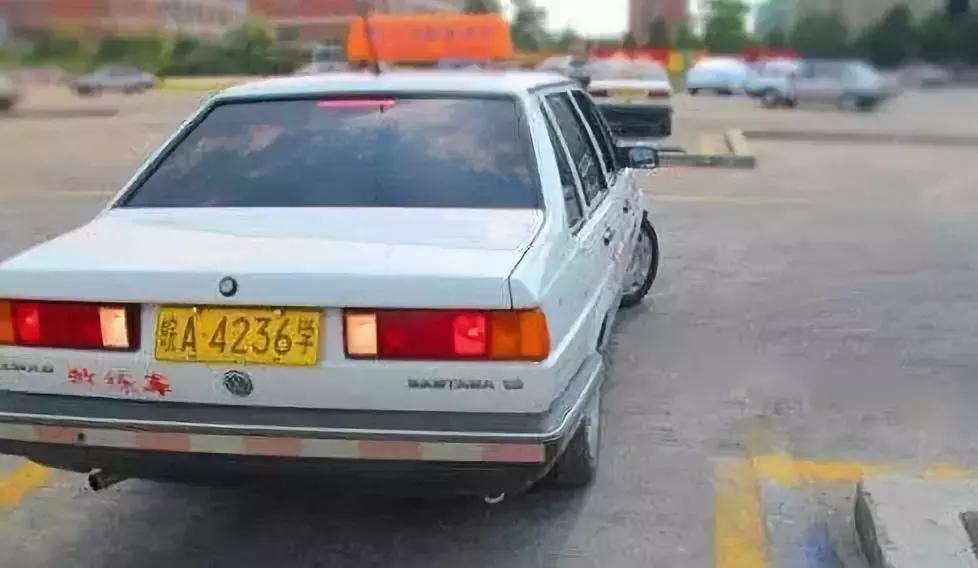 科目二倒车入库三种最简单的方法,科目二倒车入库最难方法讲解