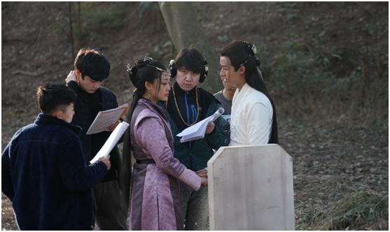 唐诗三百案李墨白谁演的,唐诗三百案中李墨白喜欢谁