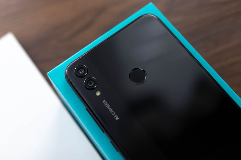 荣耀8x最新测评,千元档最强屏占比荣耀8x体验评测