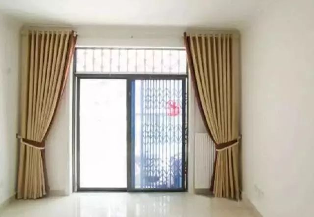 朝西的户型能买吗,售楼小姐说买楼