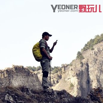 探路者登山单肩背包,探路者双肩包怎么背