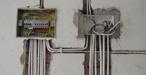 一般的家庭装修水电人工费多少钱,装修水电材料费多少钱一平