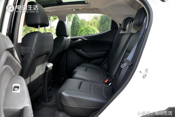 深度试驾元EV360最高配*力暴**小钢炮