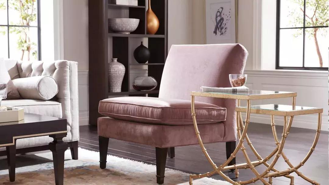 秋冬流行的颜色搭配衣服,秋冬穿搭流行款式