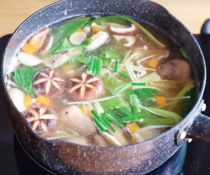 天气热孩子越来越爱吃这道菜,给孩子多做这几种家常菜少生病