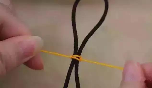 文玩手串最简单的打结,文玩手串简单方便的打结方法