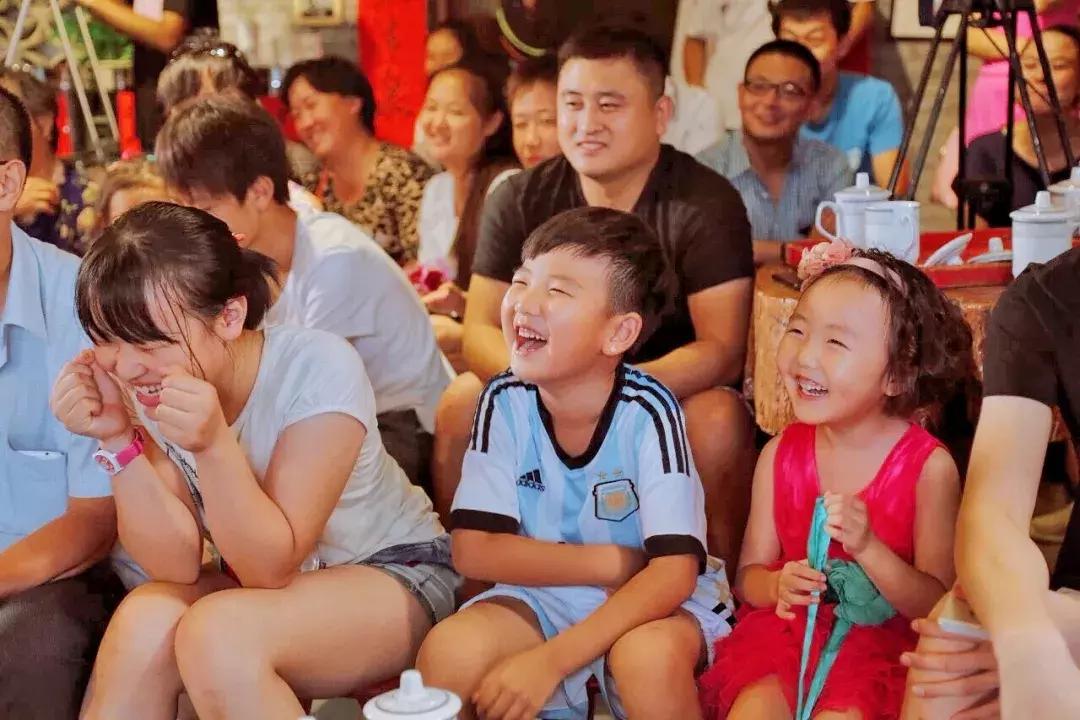 郑州足球小镇有真草足球场吗,郑州足球小镇现状