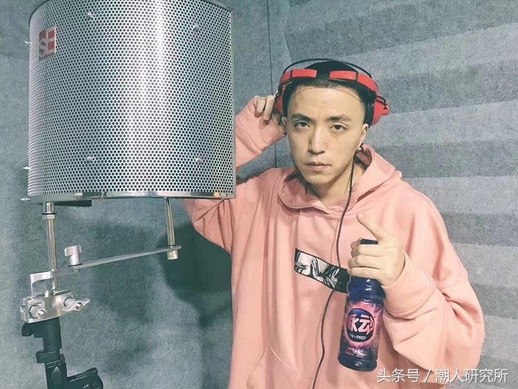 百搭卫衣男,百搭卫衣女爆款