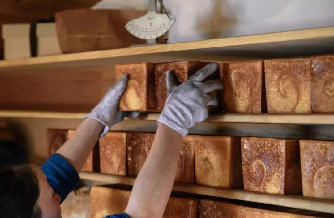 石窑面包店内实拍视频,天然酵母的石窑面包店