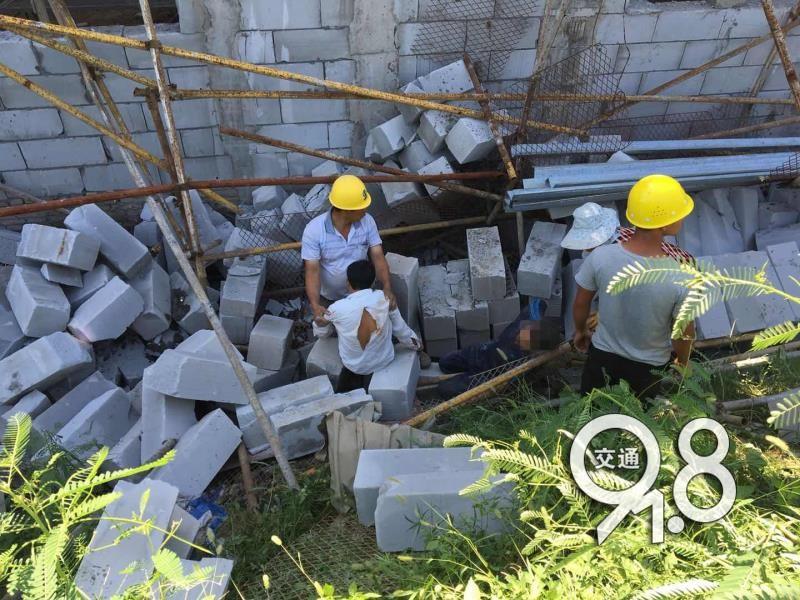 杭州工地塔吊倒塌事故视频,杭州塔吊倒塌事故最新视频