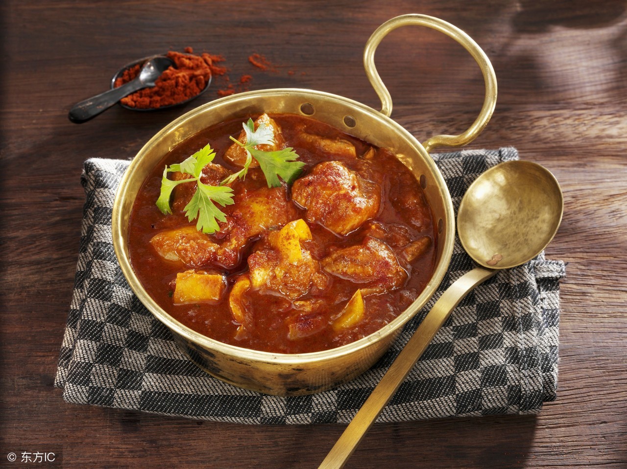 正在纠结吃啥呢,还在纠结吃什么呢