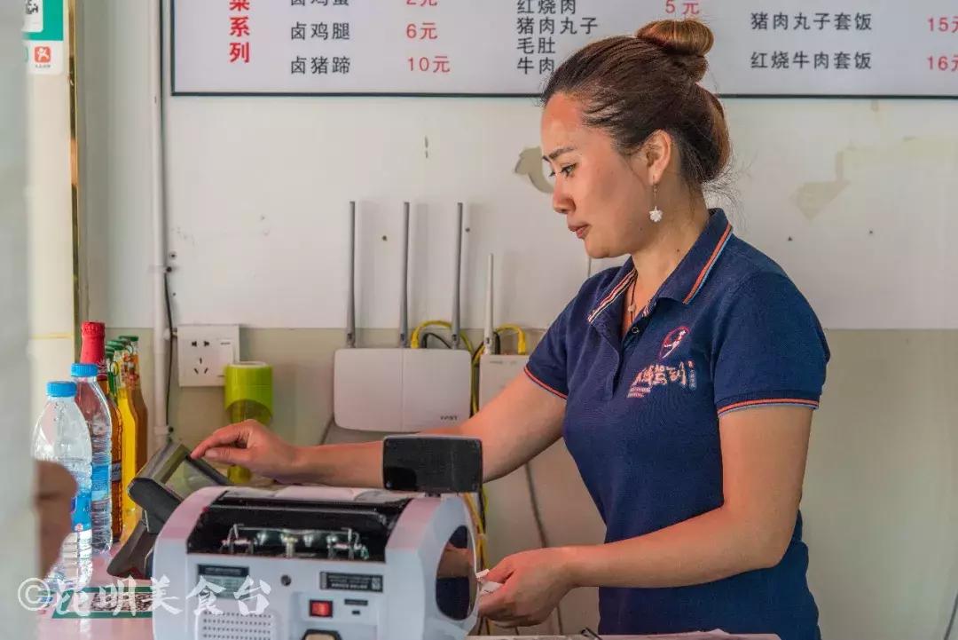 藏在昆明街巷里的10家米线店,昆明古镇米线店