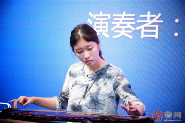 古意松风自清音，瑶琴雅韵醉天涯——“博琴雅韵”金秋赏乐会在青博上演