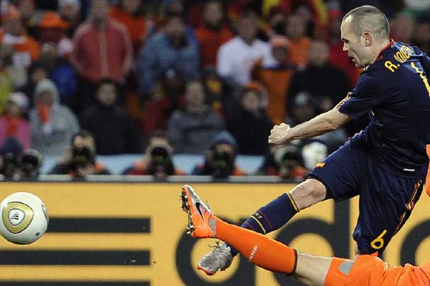 世界杯五大经典绝杀，两人带回大力神杯，最后一人却让足球蒙污