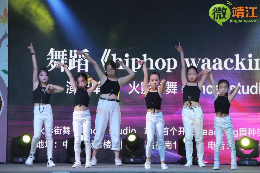 微靖江：这里发生了什么？竟引来近千名靖江人围观！还各种拍照