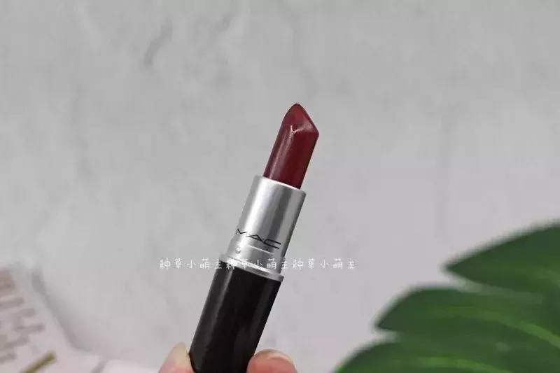 秋天最适合的化妆品,秋天必备的用品