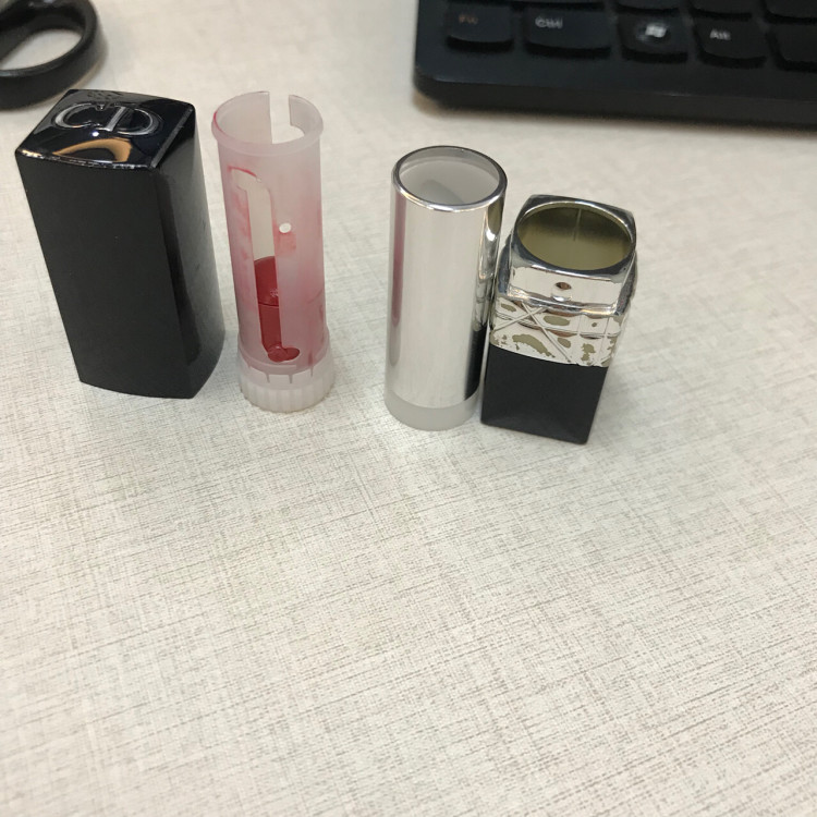 用完的口红不要扔教你一招省几千,mac口红用完怎么把剩余的弄出来
