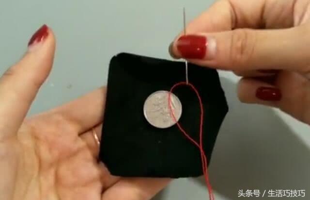 牛仔裤扣子掉下来怎么应急,牛仔裤扣子掉出来了怎么固定