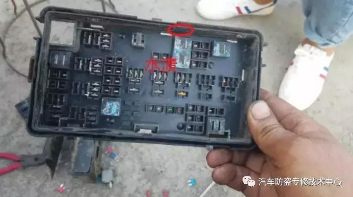 雪佛兰乐风凉车启动抖怎么回事,17年雪佛兰乐风rv无法启动