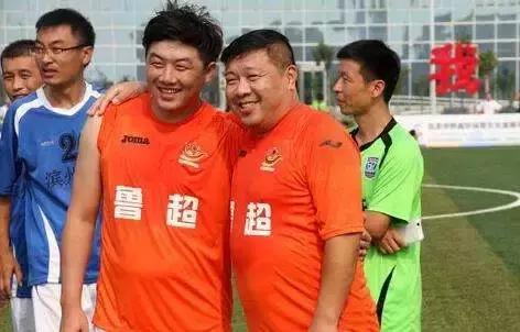 国足球员身材走样德布劳内,国足胖肚子