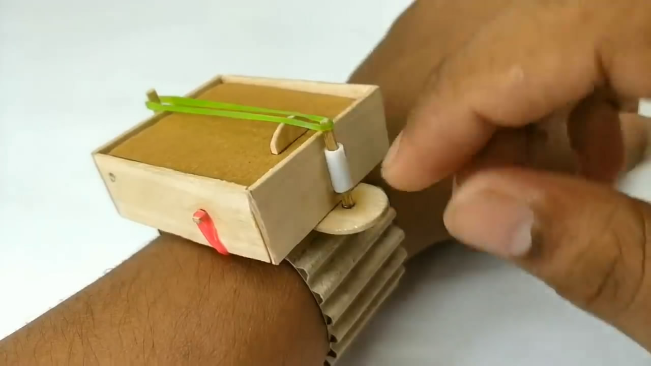 纸板玩具制作教程简易,纸板做的玩具又简单又好玩