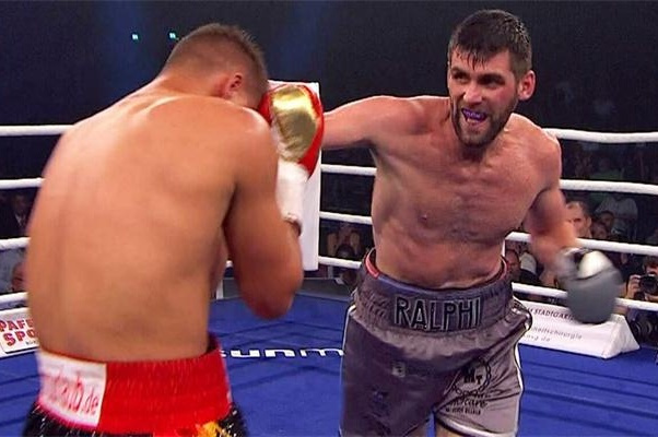 拳王阿瓦雷兹最新比赛,阿瓦雷兹挑战轻重量级拳王