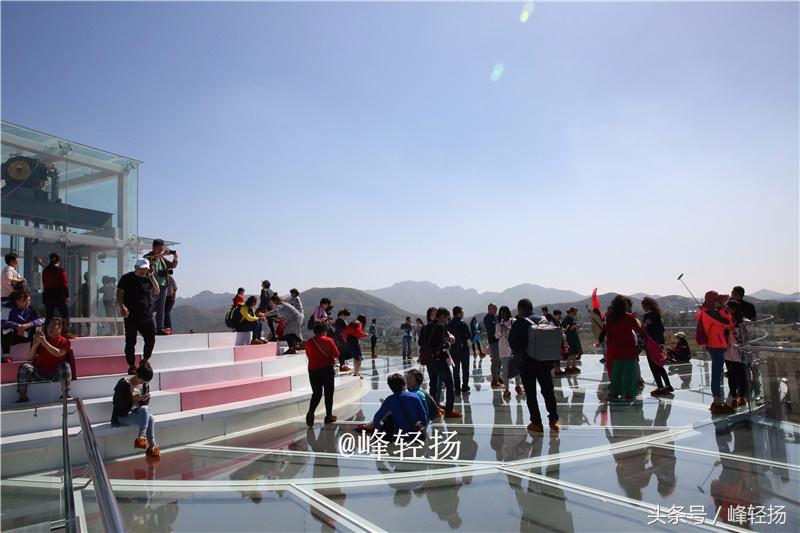 走过玻璃栈道,狼牙山玻璃栈道观景台