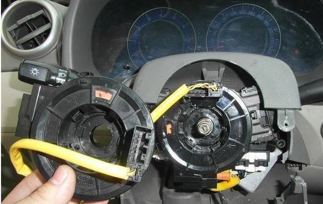 雷克萨斯es200方向盘异响解决,方向盘异响吱吱摩擦音解决办法