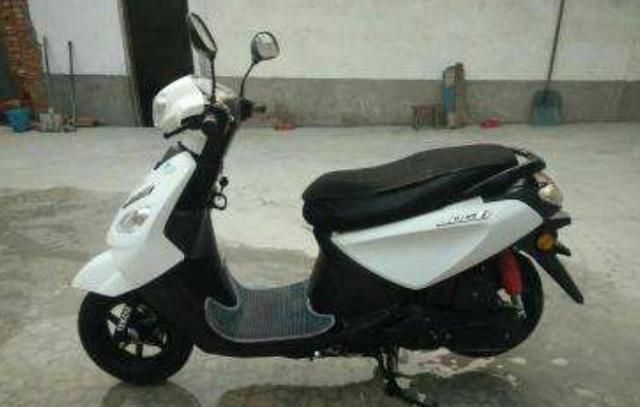 立雅猛士150踏板摩托车值得入手吗,本田迅鲨125踏板摩托车值得购买吗