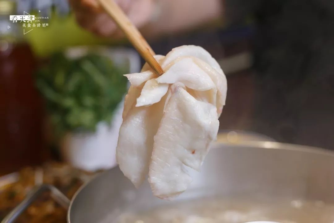 神话！天津河东万达因为这家店开业，竟然取消楼层观光小火车！