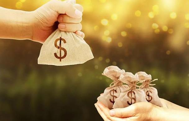 灰色*赚网**江湖:1%创富神话,99%失败离场