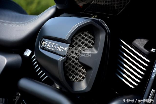 这不是你认识的哈雷试STREETROD750