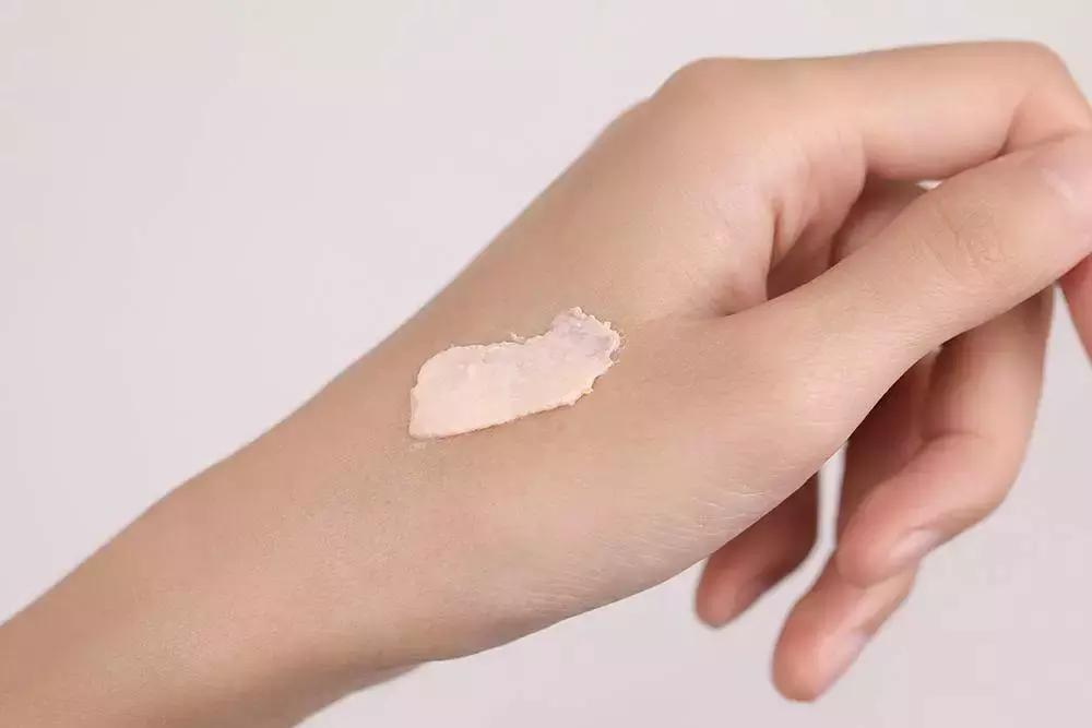 战痘技巧｜林允儿和小甜甜的痘痘可不是一回事