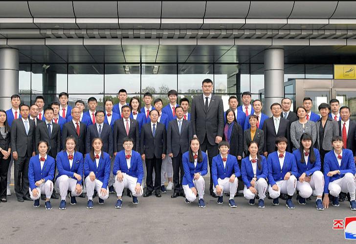 姚明再度身兼三职,中国男篮红蓝两队合体,混编阵容出访有惊喜