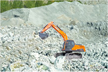 斗山dx230-9c和dx220-9c区别,斗山dx220-9c配什么液压泵调节器