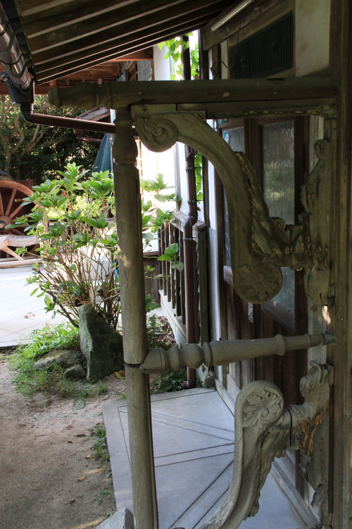 太宰治被囚禁哪一集,太宰治被关进国际监狱