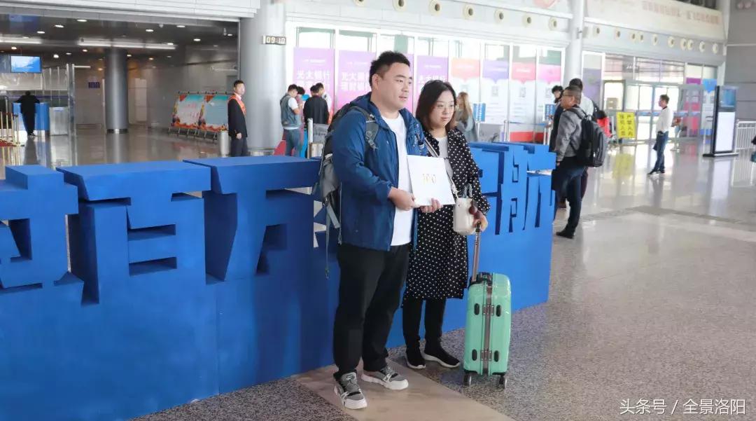 洛阳旅发集团助力2018年洛阳机场旅客吞吐量提前突破100万人次！